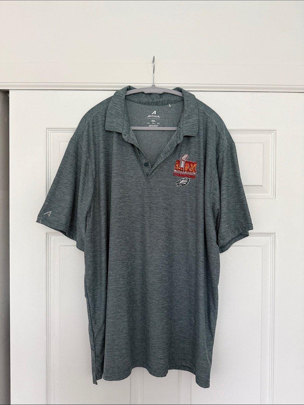Antigua Men's Heather Gray Polo with Eagles Super Bowl Patch